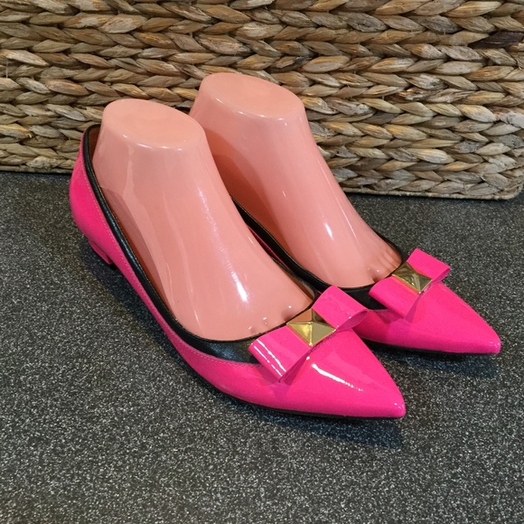 Kate Spade Pink Pointy Toe Shoes with Bow & Gold Accents - Picture 1 of 14